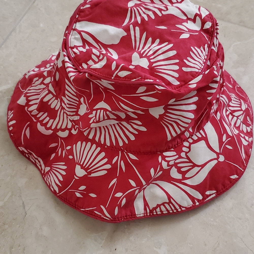 BABY GAP Kids Red and White Floral Bucket Hat